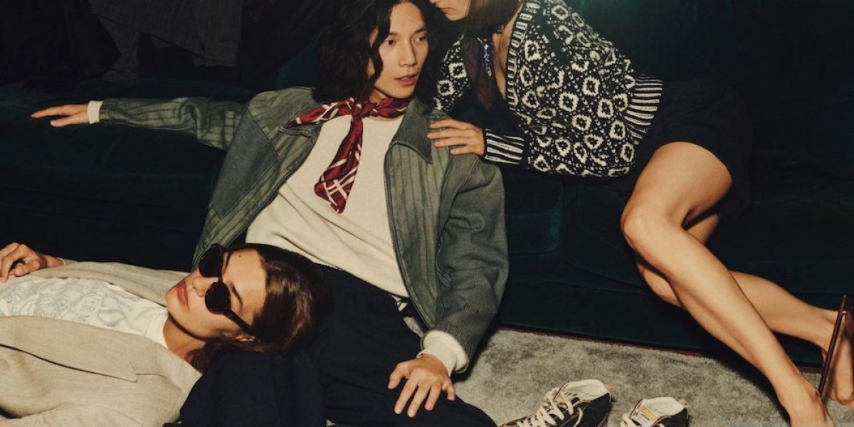 Golden Goose Mid Star Sneakers with a higher arch is going to strole