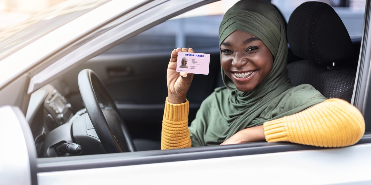 Guide To Uk Driving Licence: The Intermediate Guide Towards Uk Driving Licence